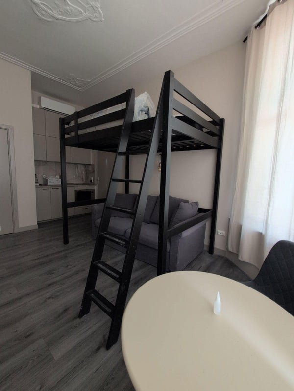 For rent: Studio Valkenboslaan in Den Haag