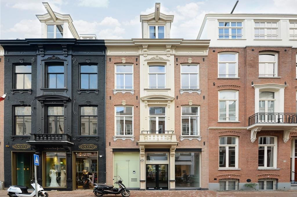 Pieter Cornelisz. Hooftstraat 17-C