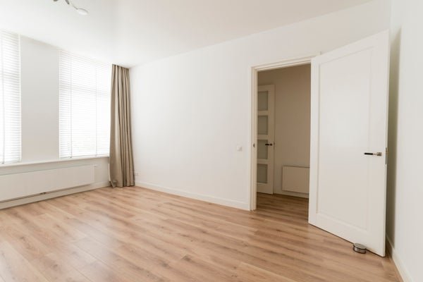 For rent: Flat Van Ostadestraat in Amsterdam