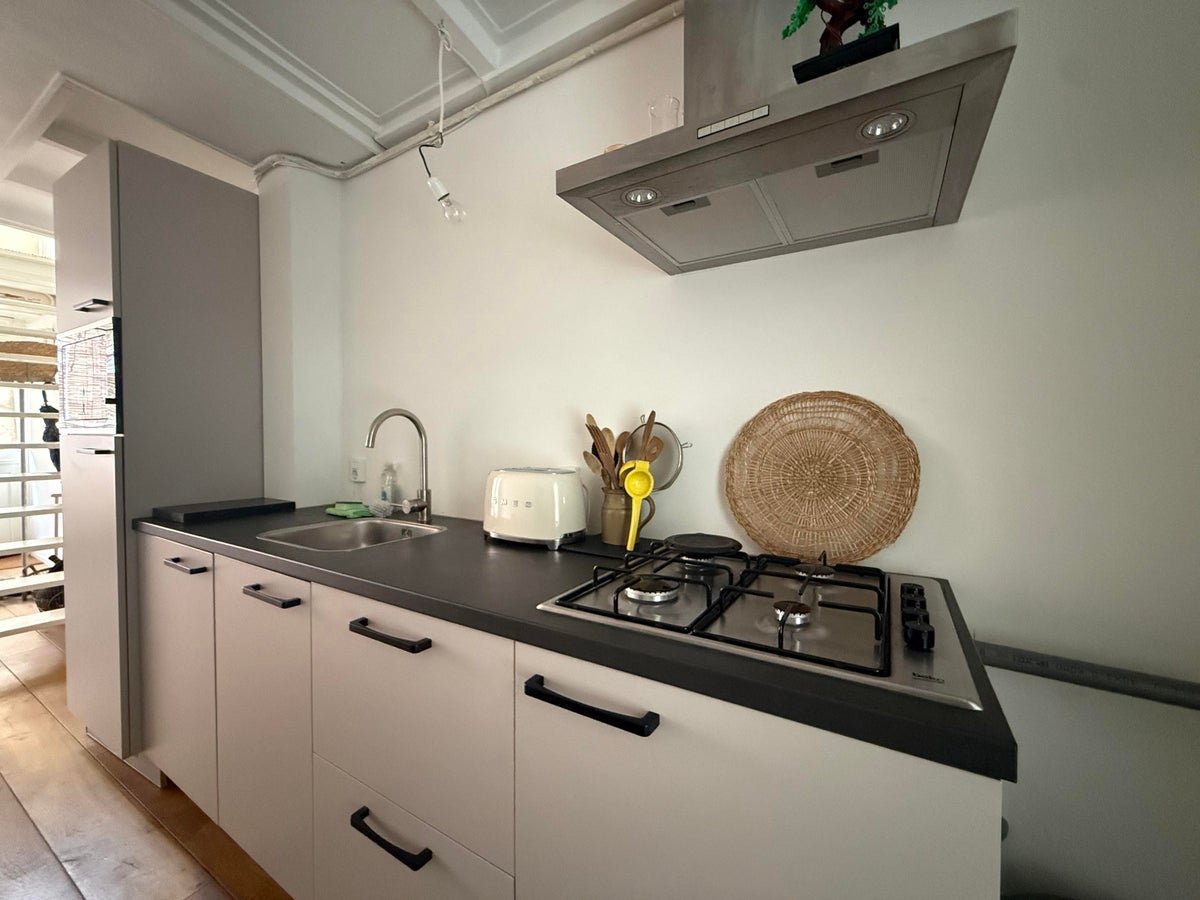 For rent: Flat Doezastraat in Leiden