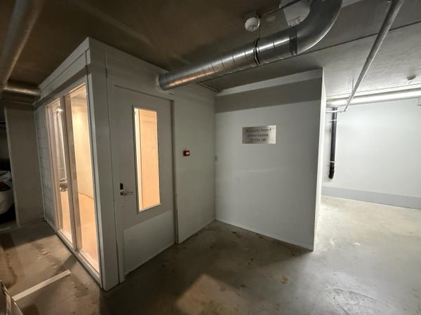 For rent: Flat Vrouwengelukhof 135 in Amsterdam
