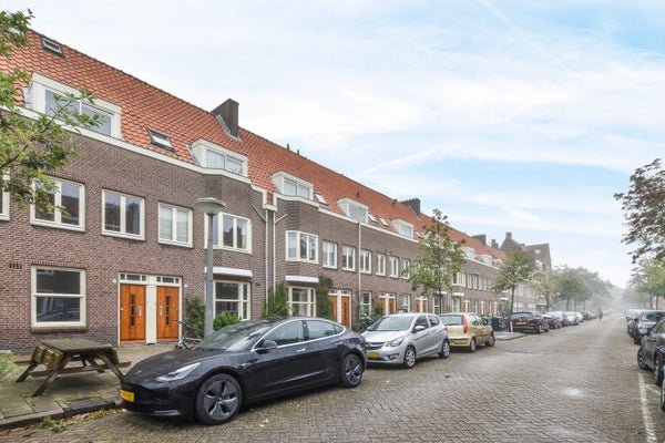 For rent: House Mr. P.N. Arntzeniusweg 47 H in Amsterdam
