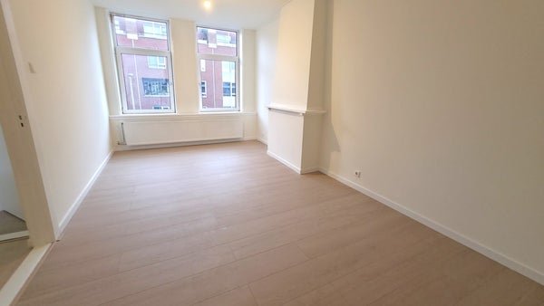 For rent: Flat Hilledijk in Rotterdam