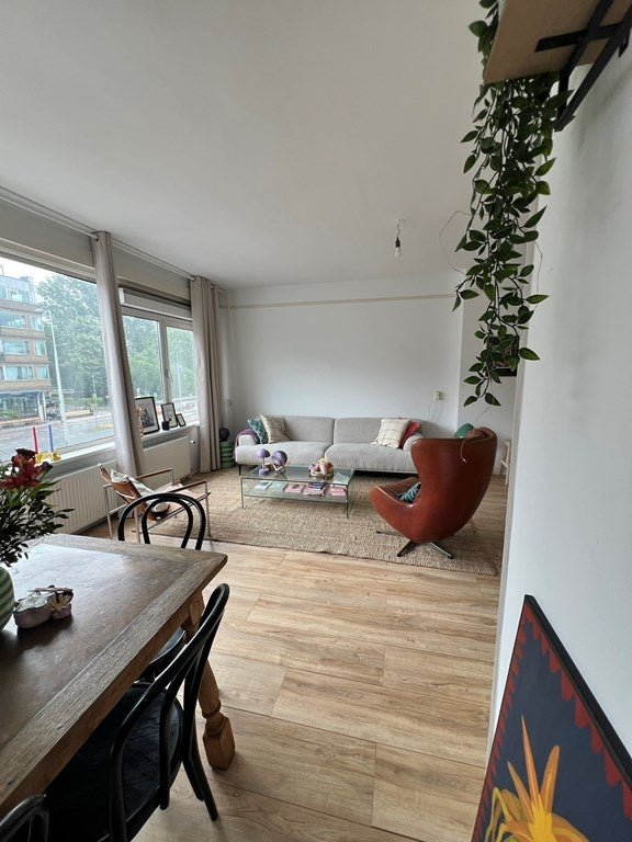 For rent: Flat Statenweg 133 C in Rotterdam