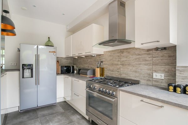 For rent: House Burnierstraat 44 in Den Haag