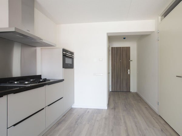 For rent: Flat Oude Haagweg in Den Haag
