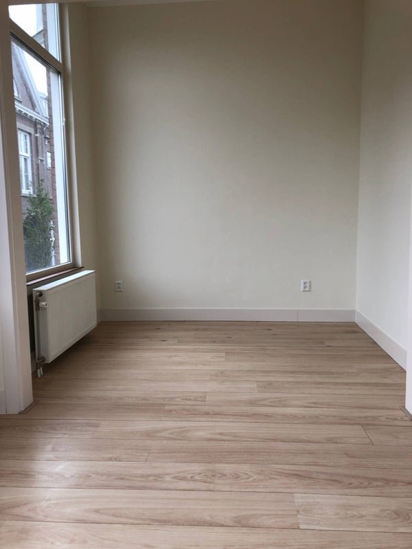 For rent: Flat Hendrik van Deventerstraat in Den Haag