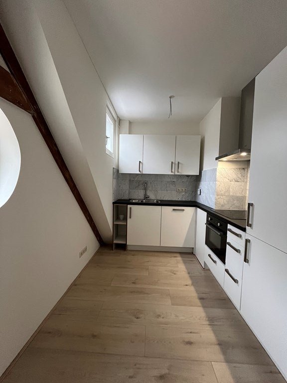 For rent: Flat Albert Cuypstraat 88 C in Amsterdam