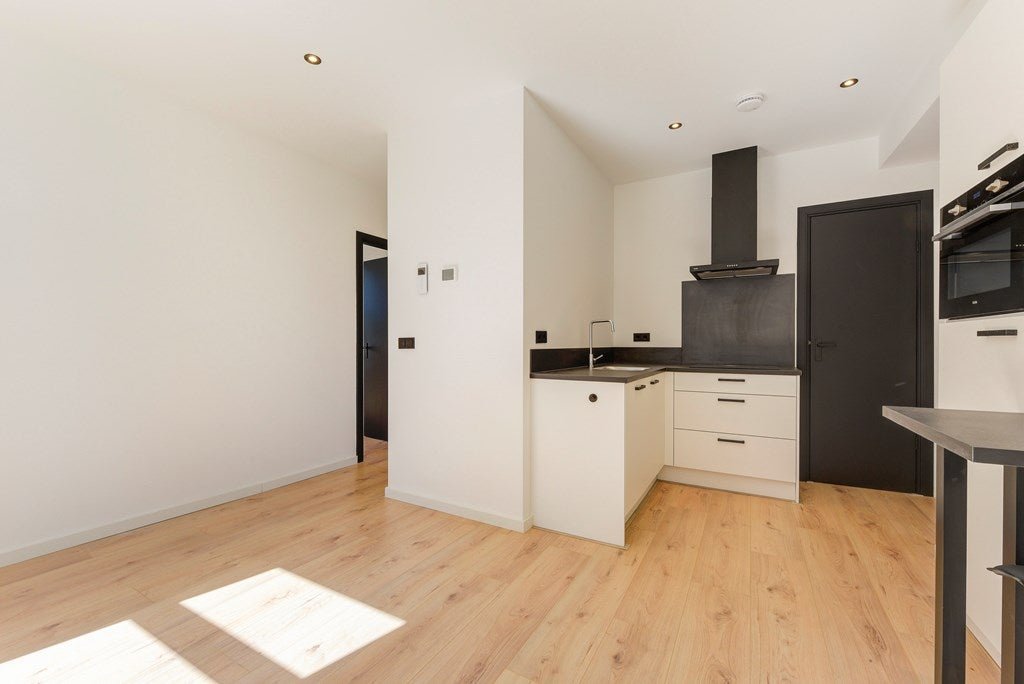For rent: Flat Polderlaan in Rotterdam