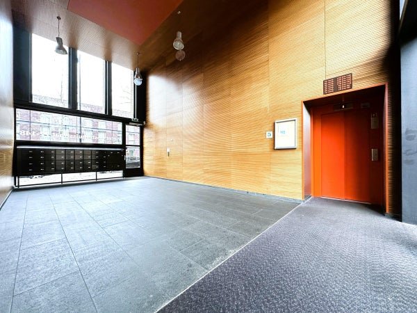 For rent: Flat Pieter Oosterhuisstraat in Amsterdam