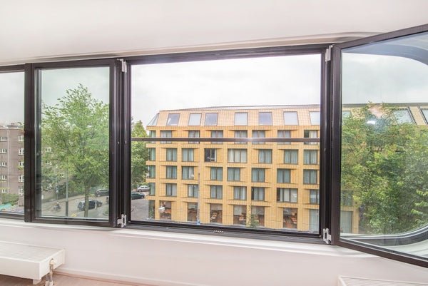 For rent: Flat Sarphatistraat in Amsterdam