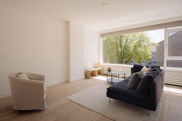 For rent: Flat Zuid-Hollandstraat 8 3 in Amsterdam