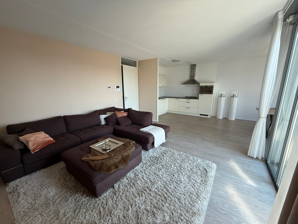 For rent: Flat Adamshofstraat in Rotterdam