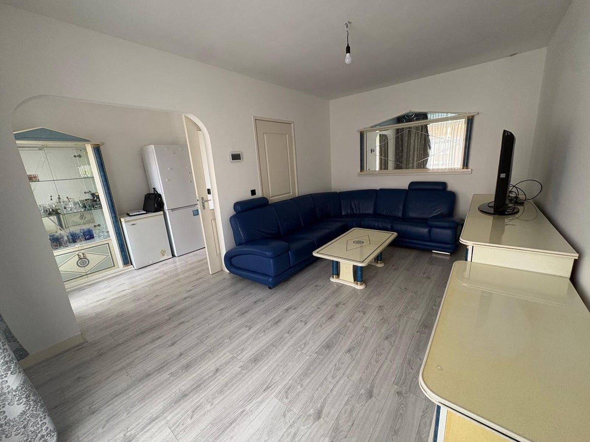 For rent: Flat Van Zeggelenlaan in Den Haag