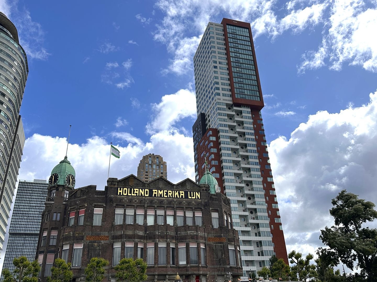 Landverhuizersplein 23