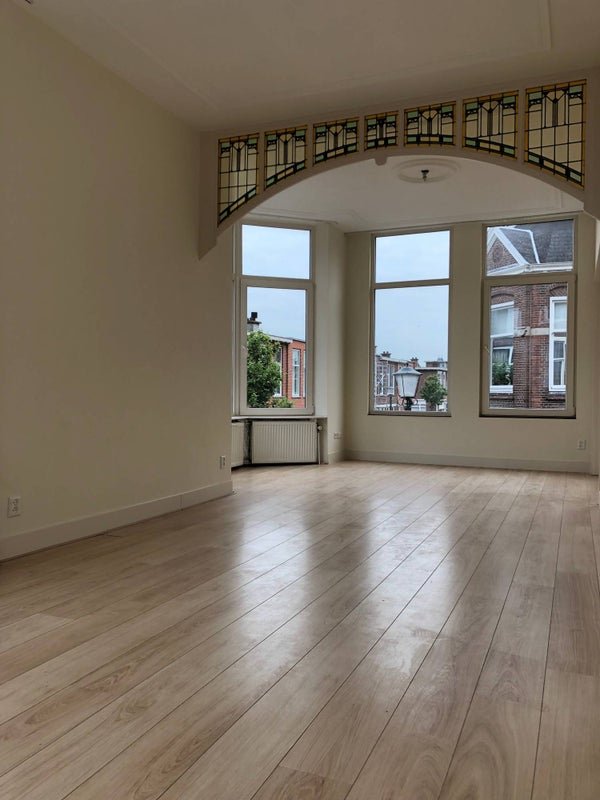 For rent: Flat Hendrik van Deventerstraat in Den Haag