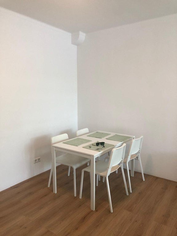 For rent: Flat Onstein in Amsterdam