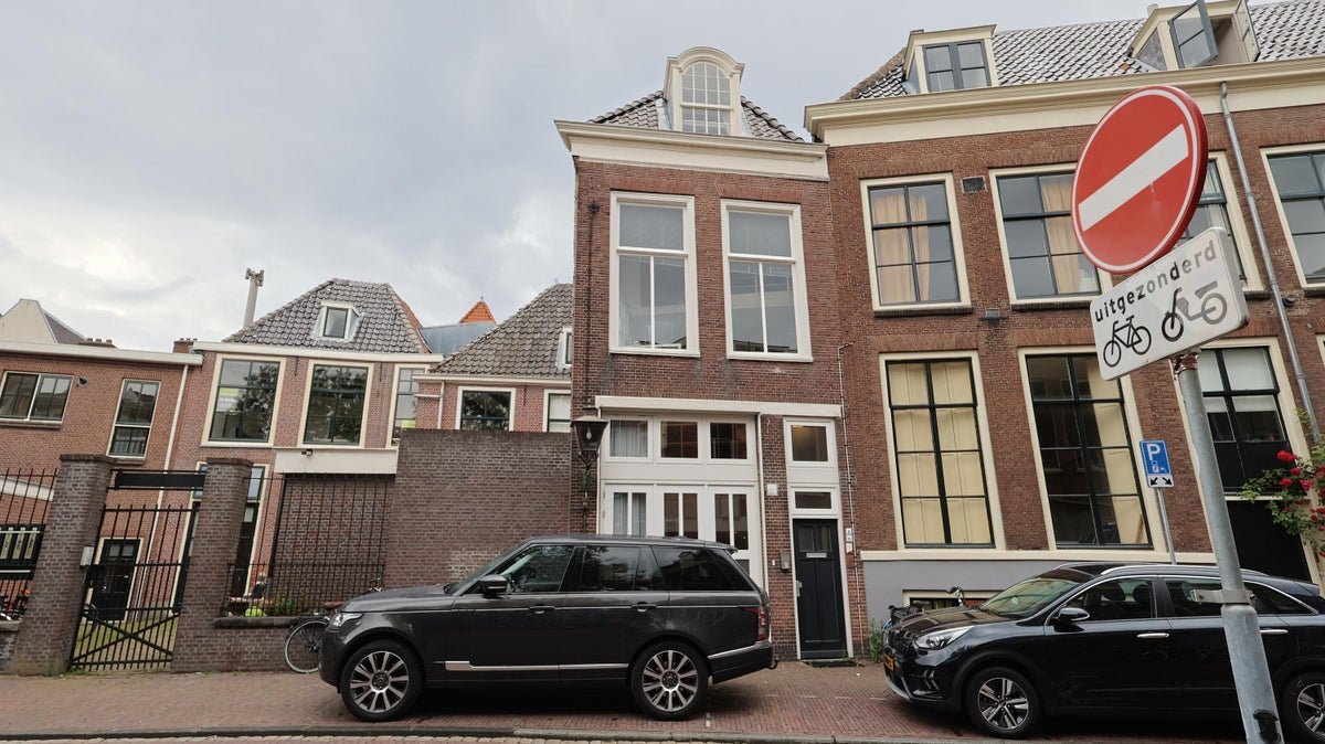 For rent: Room Langebrug 8 in Leiden