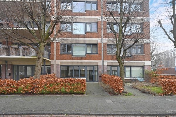 For rent: Flat Koningin Sophiestraat 212 in Den Haag