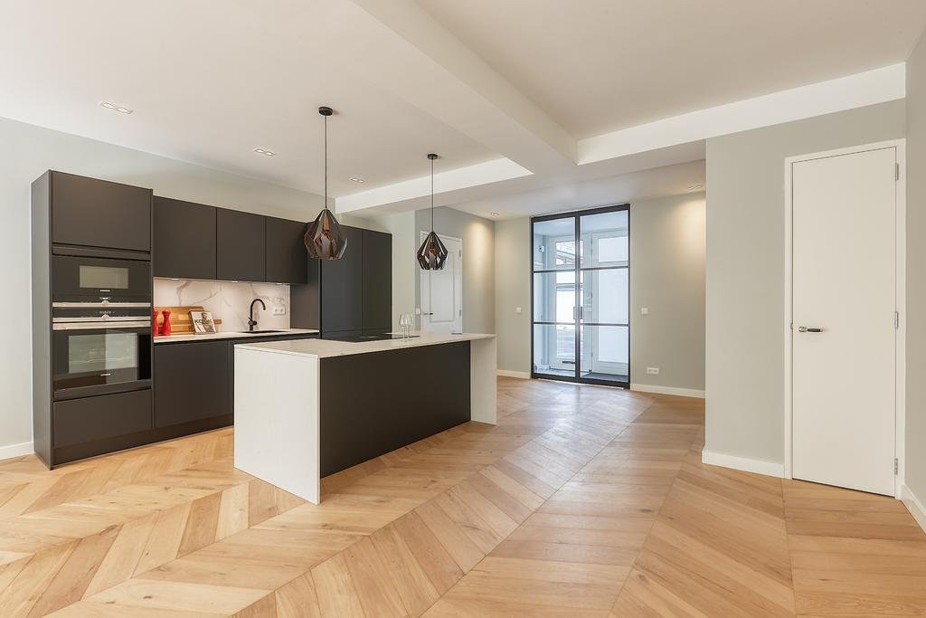 For rent: Flat Van der Wyckstraat 3 in Den Haag