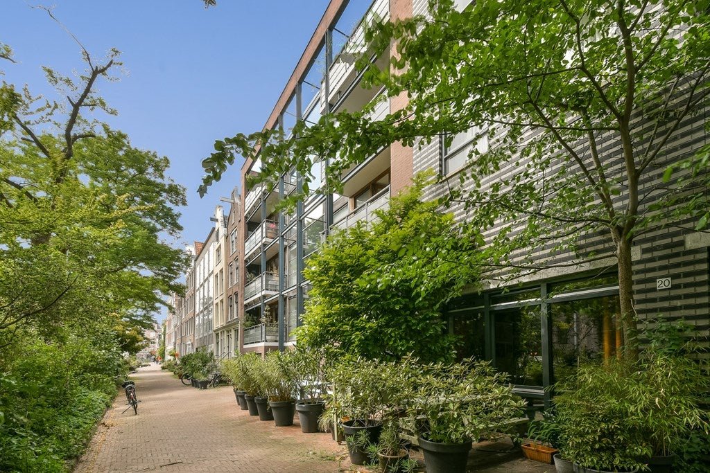 For rent: Flat Laagte Kadijk in Amsterdam