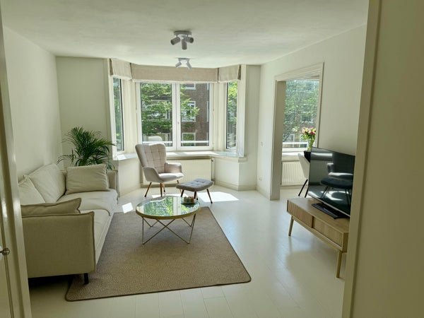 For rent: Flat Corantijnstraat 26 2 in Amsterdam