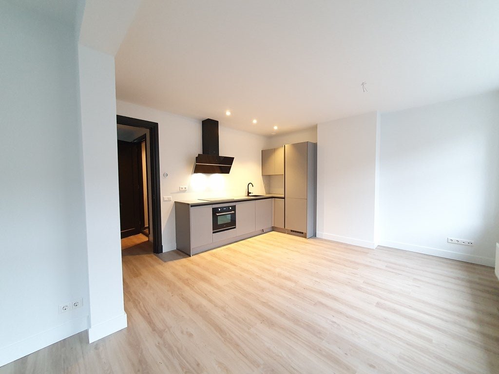 For rent: Flat Admiraal De Ruijterweg in Amsterdam