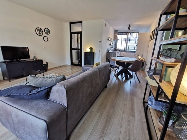 For rent: Flat Graaf Balderikstraat 51 in Rotterdam
