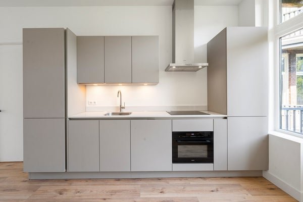 For rent: Flat Admiraal De Ruijterweg 160 2 in Amsterdam