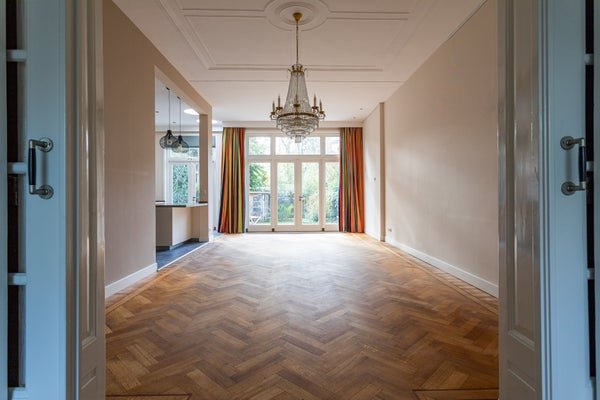 For rent: House Jozef Israëlsplein 4 in Den Haag