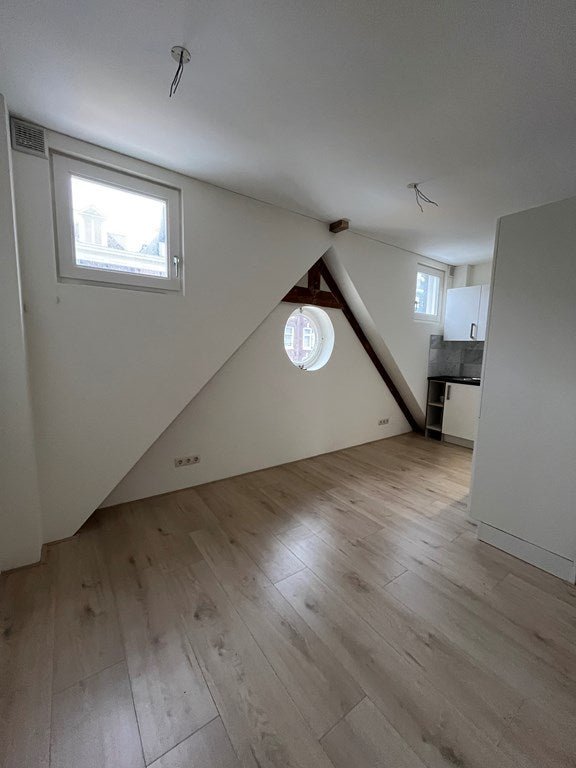 For rent: Flat Albert Cuypstraat 88 C in Amsterdam