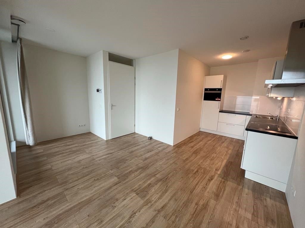 For rent: Flat Radarweg in Amsterdam