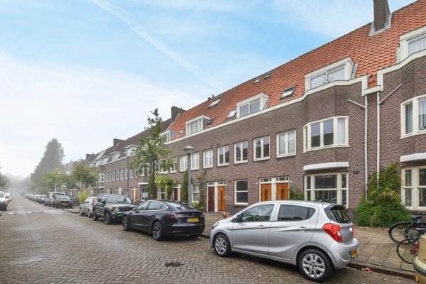 For rent: House Mr. P.N. Arntzeniusweg 47 H in Amsterdam