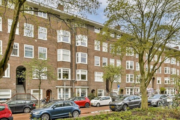 For rent: Flat Lekstraat in Amsterdam