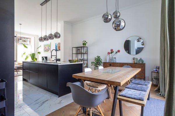 For rent: House Willemstraat 71 in Den Haag