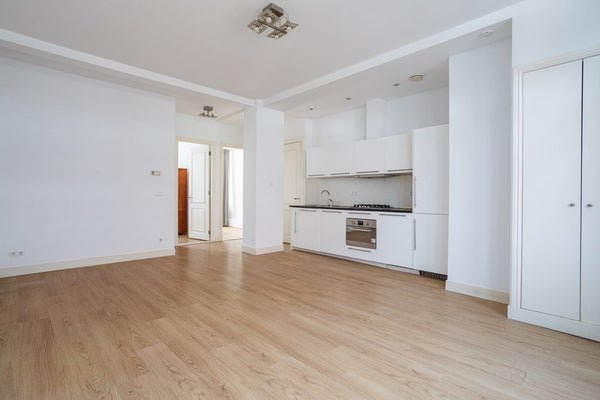 For rent: Flat Van Diemenstraat in Den Haag