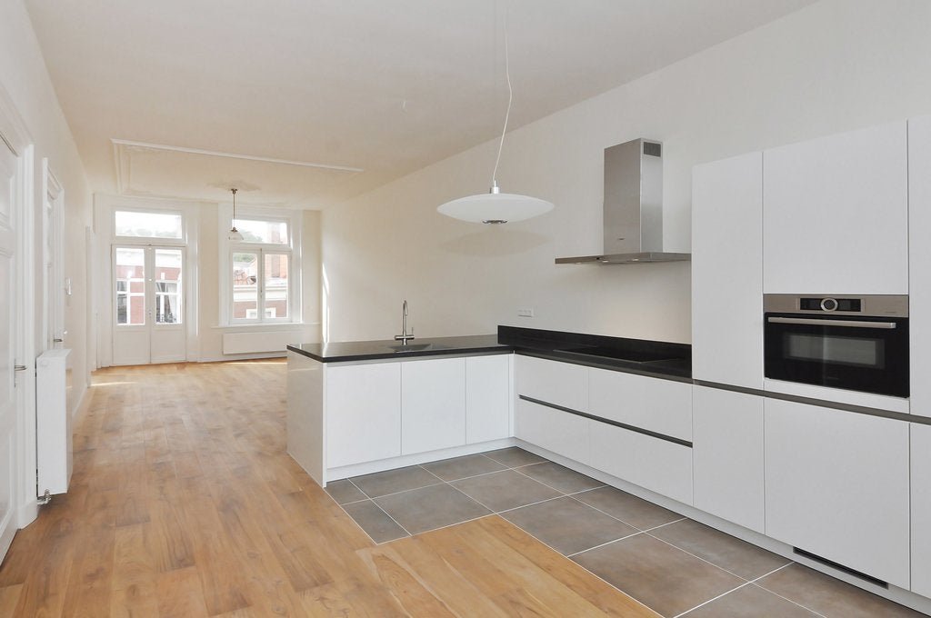 For rent: Flat Noordeinde in Den Haag