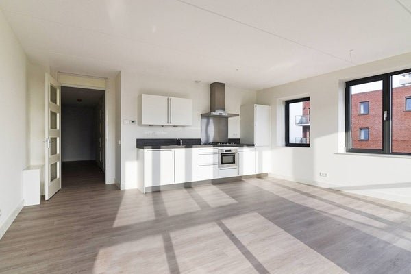 For rent: Flat Martinus Nijhofflaan 330 in Delft