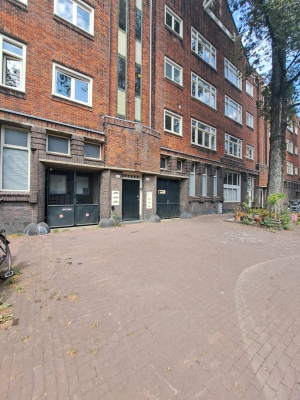 For rent: Flat Nieuwe Uilenburgerstraat 48 A in Amsterdam