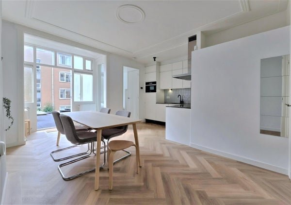 For rent: Flat Tolstraat in Amsterdam