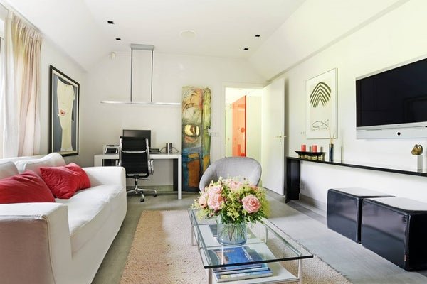For rent: House Bezuidenhoutseweg 352 in Den Haag