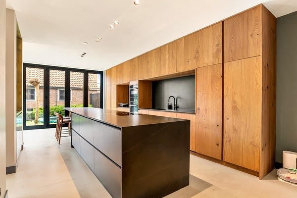 For rent: House Jacob de Witstraat 21 in Heemstede