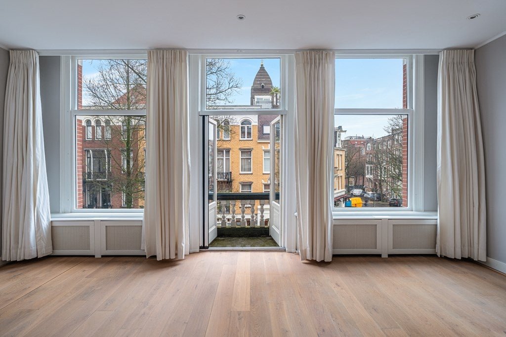 For rent: Flat Johannes Verhulststraat 35 2 in Amsterdam