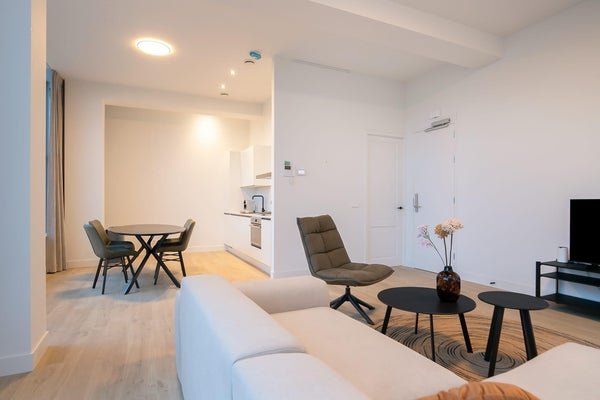 For rent: Flat ‘s-Gravendijkwal in Rotterdam