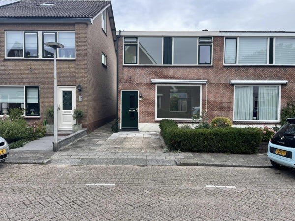 For rent: House 3e Poellaan in Lisse