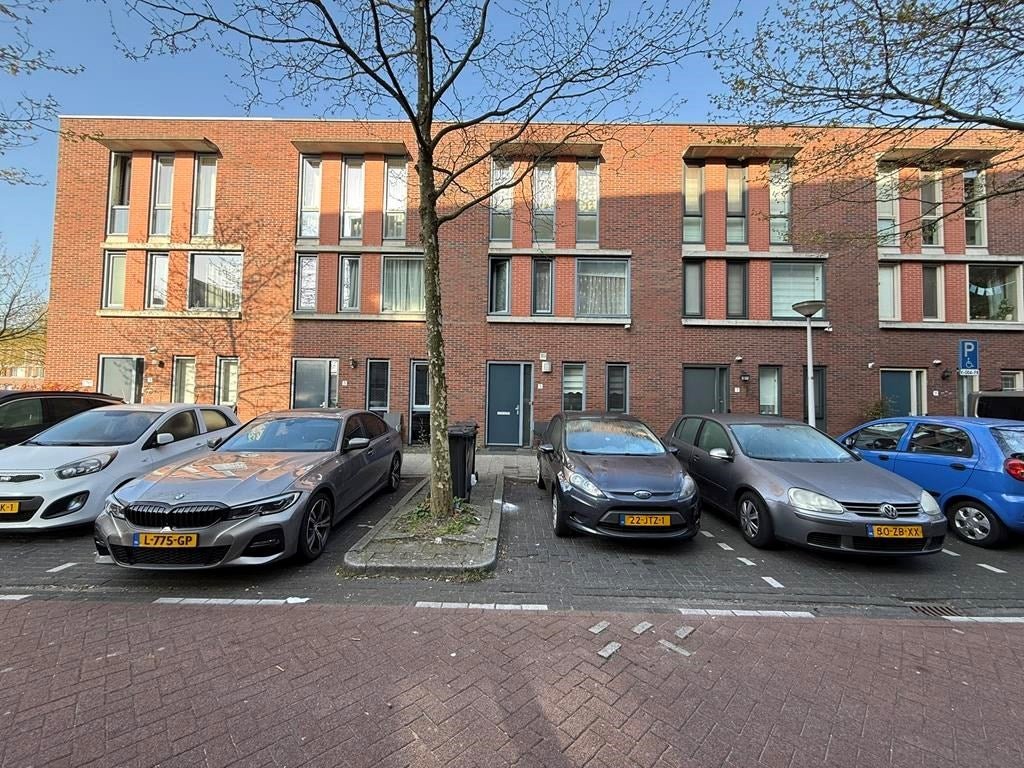 For rent: House Dr. J.A. Ringersstraat in Amsterdam