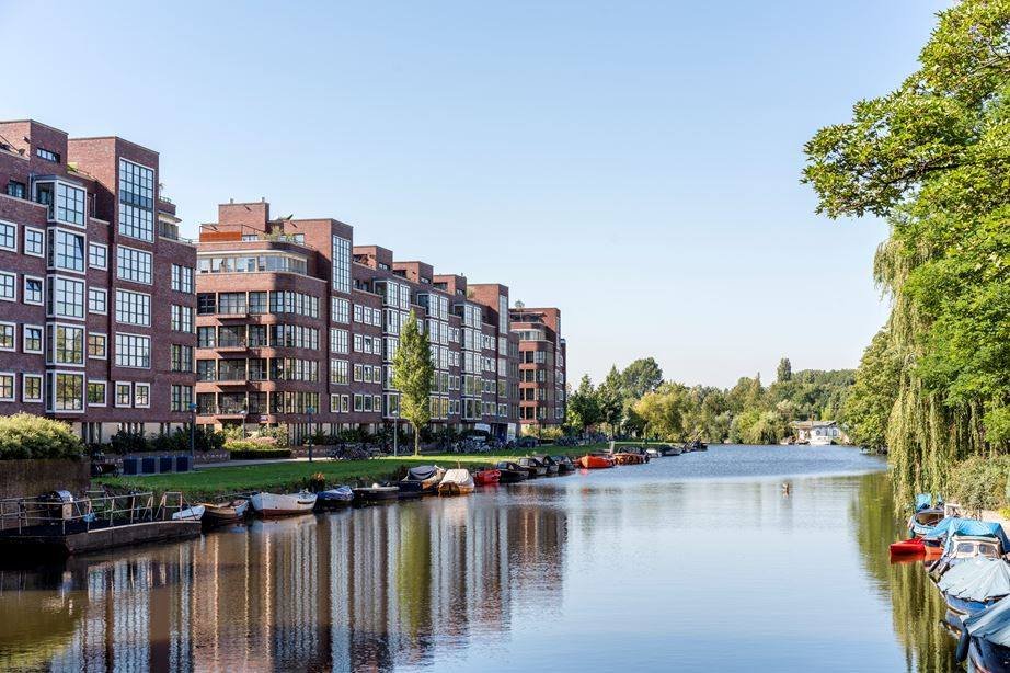 For rent: Flat Afroditekade 168 in Amsterdam