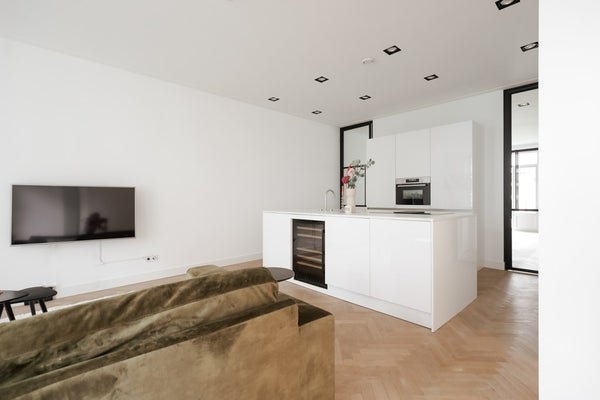 For rent: Flat Van Eeghenstraat in Amsterdam