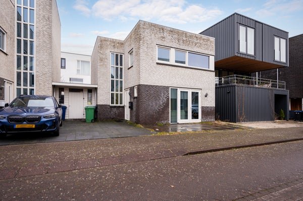 For rent: House Helenusstraat in Almere