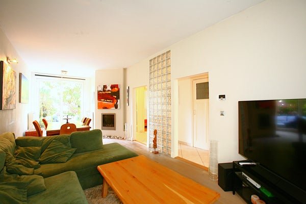 For rent: Flat De Moucheronstraat in Den Haag